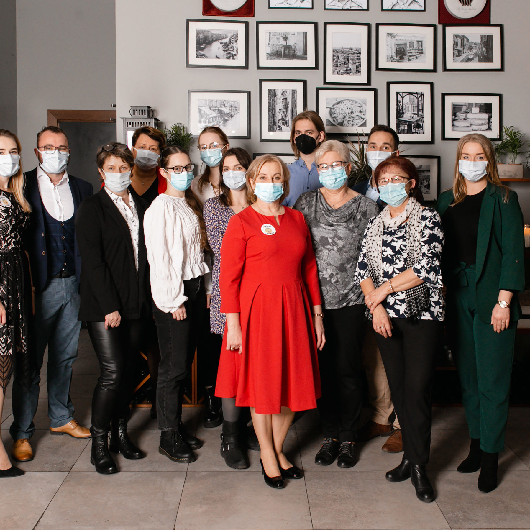 Wspólne zdjęcie rocznicowe zespołu WerMedica